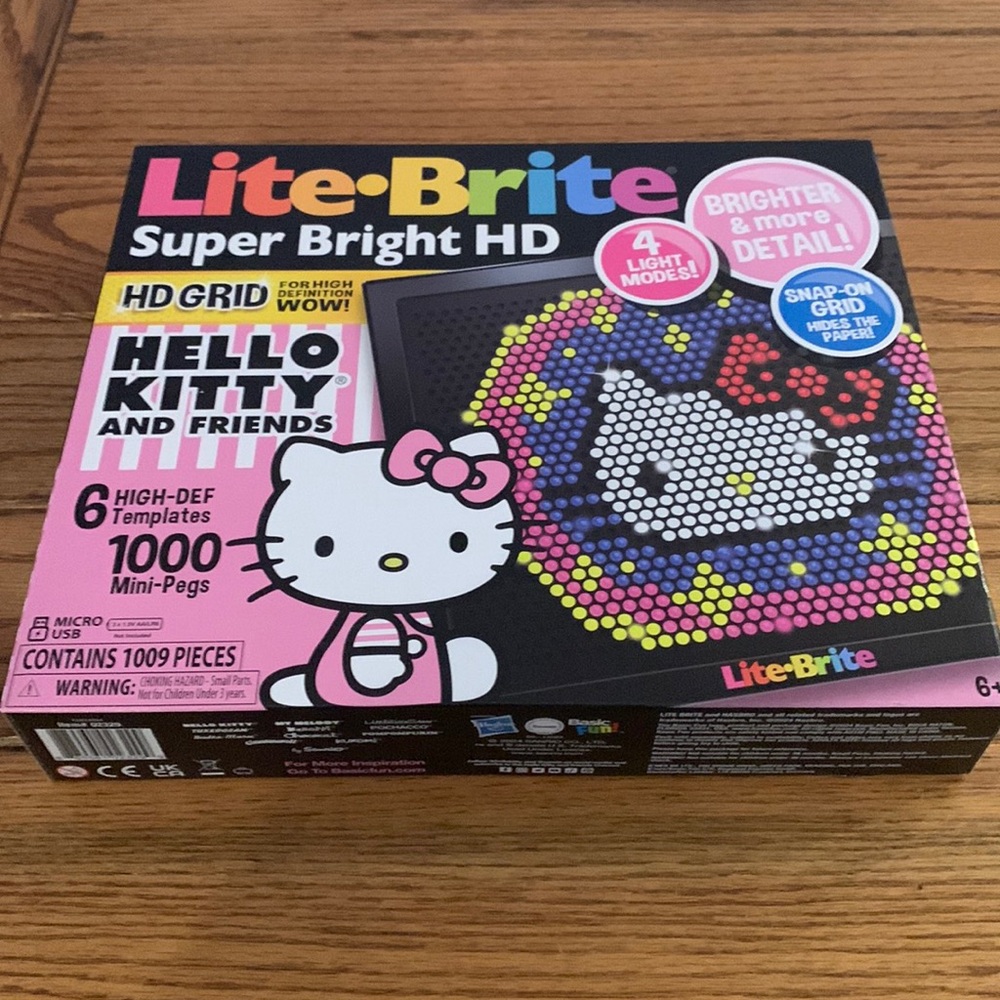 Hello Kitty and friends Lite Brite NWT